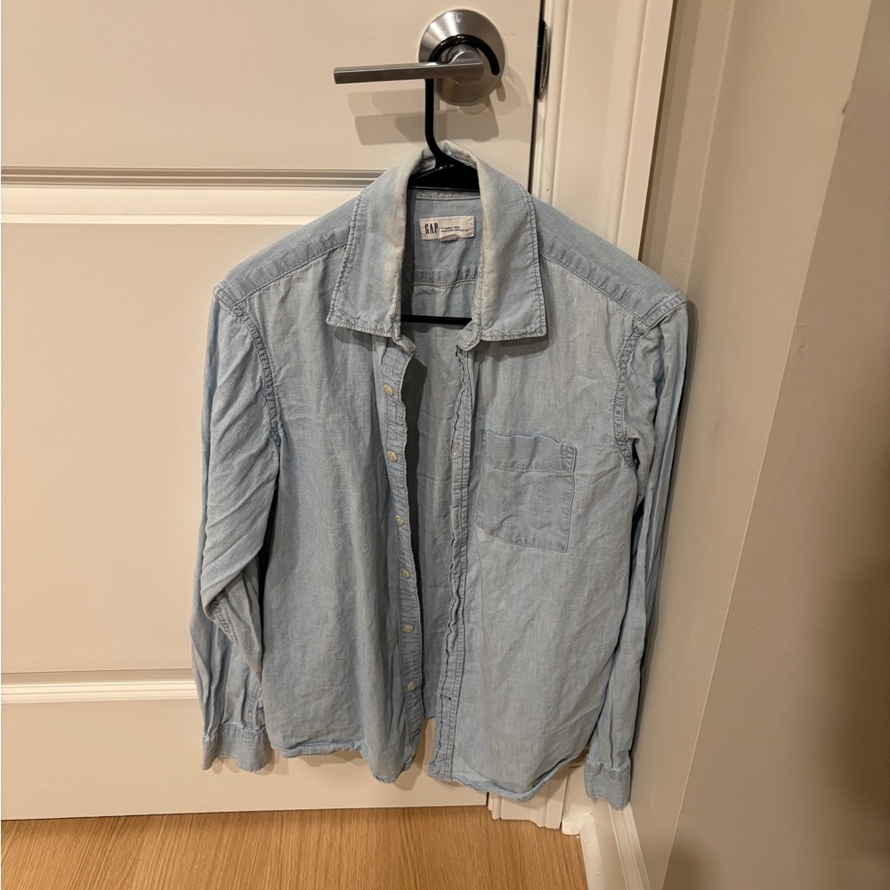 Gap Chambray Shirt Small